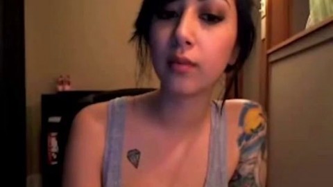 Lovely And Young Emo On Webcam porn