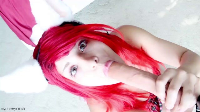 neko solo she strips her body and sucks the dildo
