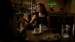 Lost Girl S04E01 clip 2 720p