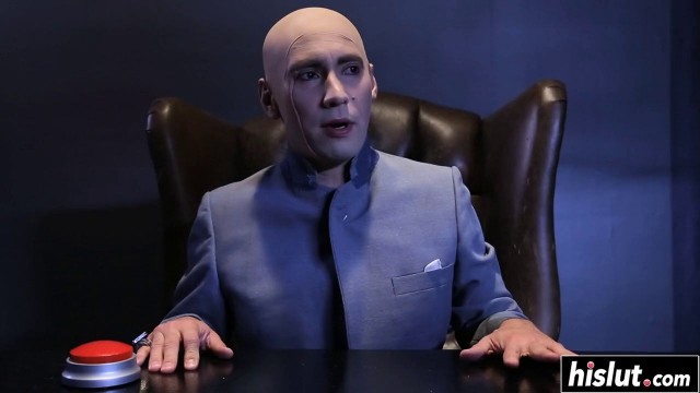Nina knows what makes him cum