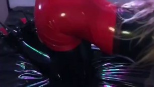 red latex skirty87y8
