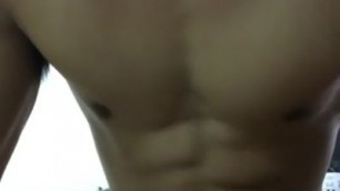 T 健身男噴精