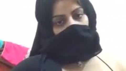 Muslim Boob Suking Or Sudai Vide - Muslim Saudi BBW MILF, uploaded by ranging