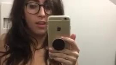 Indian Girl Flashing her Boobs on Plane
