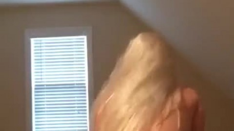 Blonde twerking naked
