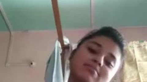 My Village Girlfriend Show Nude Body on Facecam
