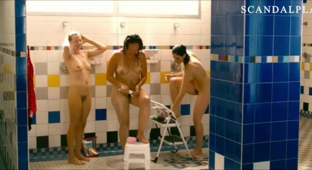 Sarah Silverman Nude Bush Scene in 'take this Waltz' on ScandalPlanetCom