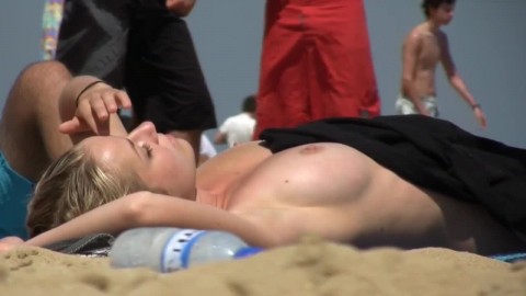 Teen beach hard nipples - Quality porn