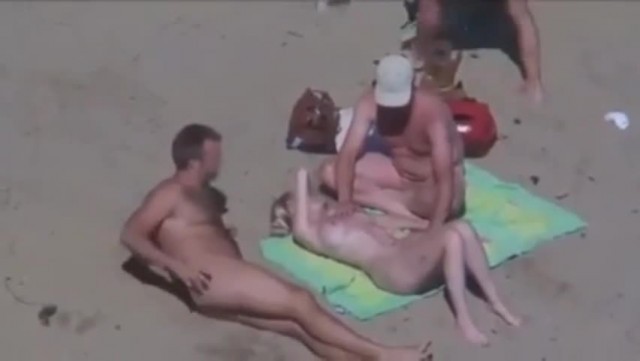 Strangers come to Cuckold Couple on Nude Beach, Wife Jerks them off
