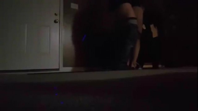 REAL Amateur Pizza Delivery Sex HIDDEN CAM, uploaded by uloused