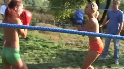 Eva vs Jana Topless Boxing