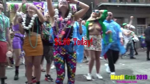 College Teens Flashing Tits during Mardi Gras 2019