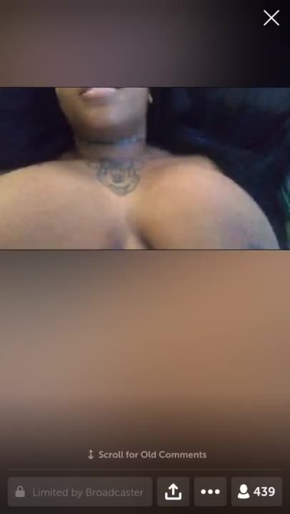 Horny Periscope Girl Caught Masturbating then Carries on, uploaded by anenofe