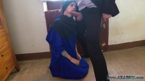 Tight Arab Pussy and Arab Beautiful Women 21 Year old Refugee in my Hotel