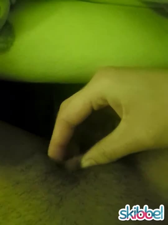 Skibbel Clit Massage