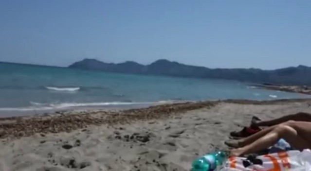 Beach Blowjob and Cum in Front of Couple