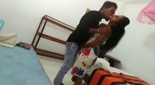 Sri Lankan Teen Couple Sex in the Room
