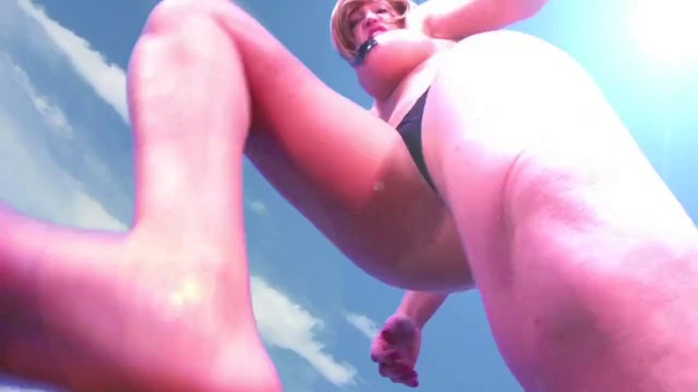 Mega Giantess