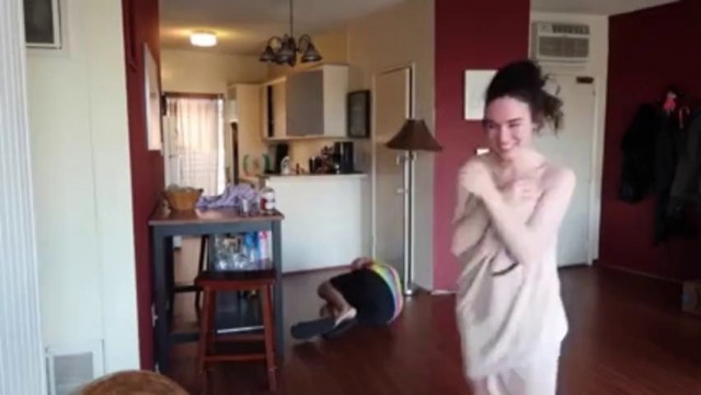 GF And Her Friend Trick Guy For Hard Ballbusting Knee On Video