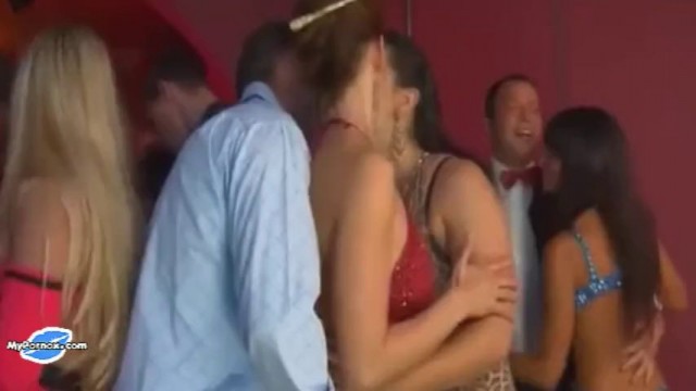 MILF Swinger Party Sex