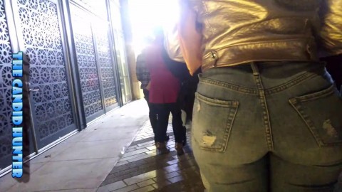 Candid Ass Wide Bubble Booty in Jeans 21