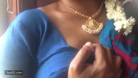 Horny bhabhi fingering pussy