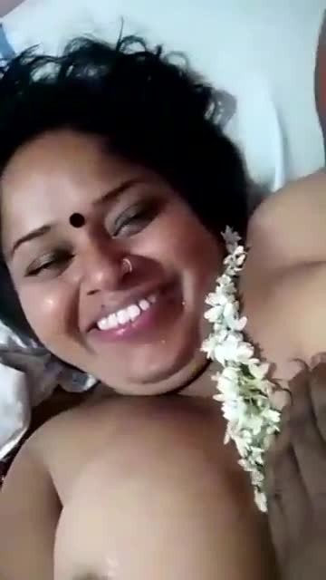 360px x 640px - Indian aunty big boobs sucking, uploaded by yonoutof