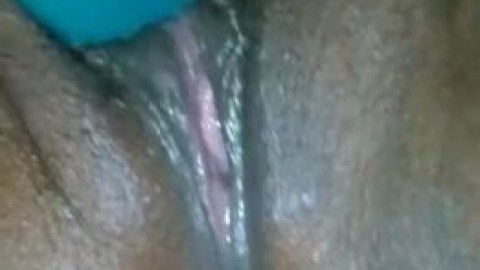 Pussyplay and squirting first time