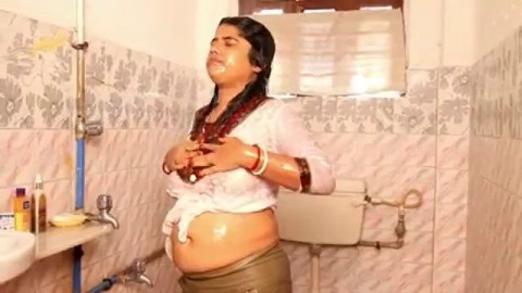 Desi Horny Housewufe Big Nipple Show Free Porn Mobile