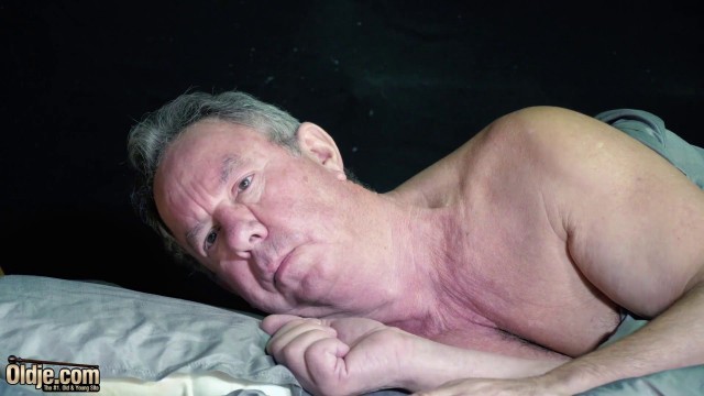 Amazing teen amateur getting pussy fucked by grumpy old man cock she gets fucked doggystyle and takes cumshot in mouth