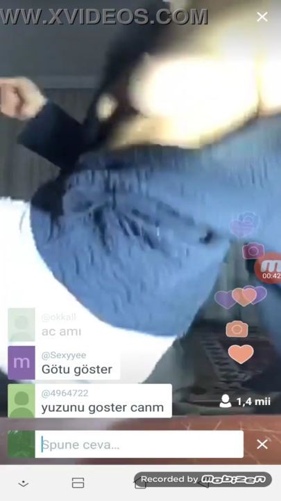 Pussy and boobs on Periscope