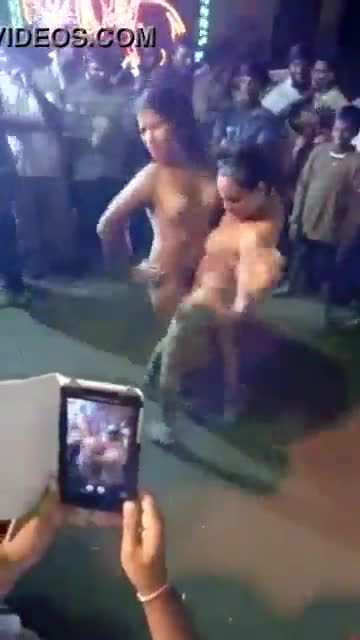 Indian tamil girls naked on street video clip - Wowmoyback