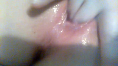 Creamy Wet Pussy Overflowing With Juices !