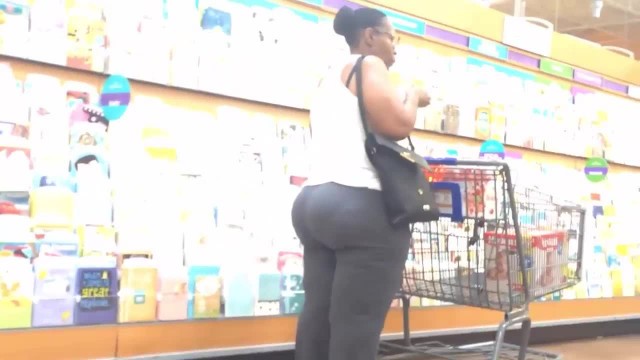 Candid Big Booty Milf - BlacksOnMoms.co, uploaded by Theophia