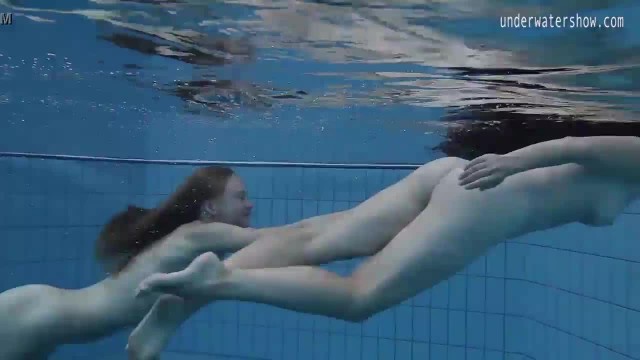 Clara Umora and Bajankina horny underwater lesbians