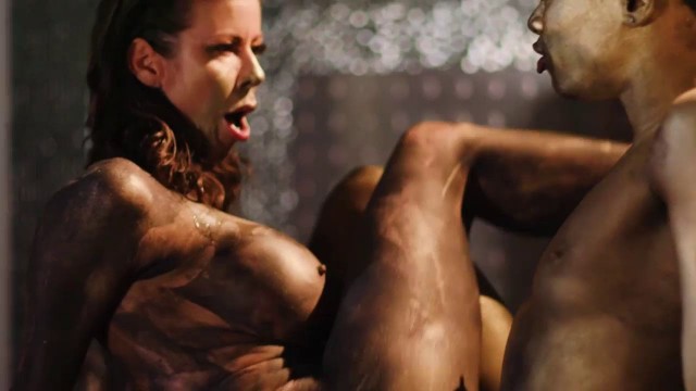 Artsy lesbian body paint with Alexis Fawx, Ana Foxxx