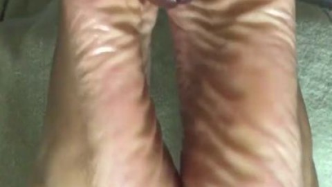 cum on mature Wrinkledsoles