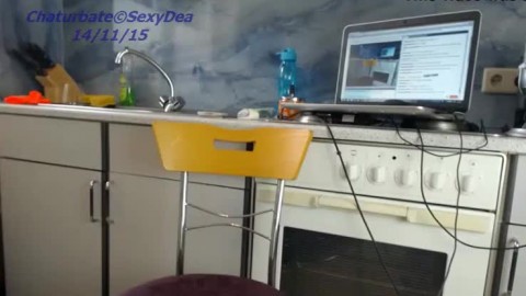 girl sexydea flashing boobs on live webcam