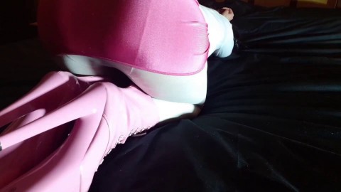 Laura XXX model sexy video with 8 inches pink plaform heels and white pantyhose