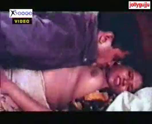 Hot Mallu actress Zabardasti blouse torn and boobs popping out