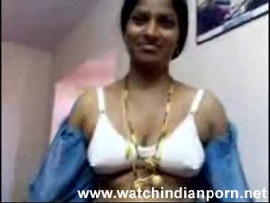 Horny village girl sona smiles while showing off her naked body - Watch Indian Porn[via torchbrowser