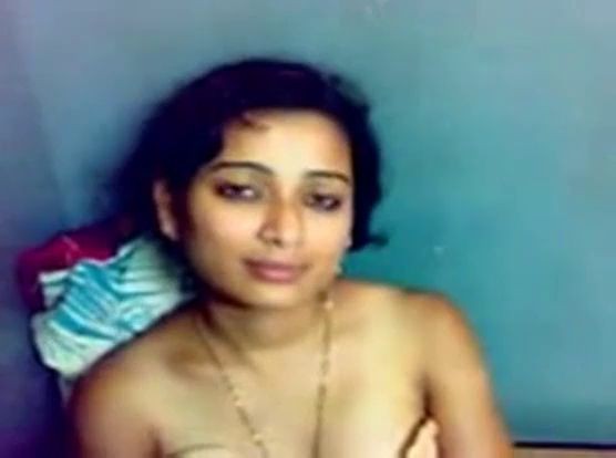 Cute Kerala Aunty's Boobs and Pussy Show Captured by Her