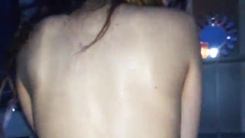 Neyla Kimy beurette striptease sur une bite