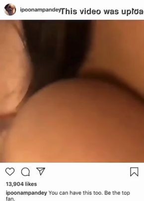 Poonam Pandey fucked hard Instagram video leaked.