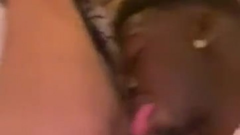 Pussy eating vid