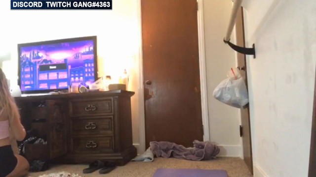 Twitch Streamer Flashing Her Big Boobs On Stream & Accidental Nip slips/Boob Flash 95, uploaded by Zanasy