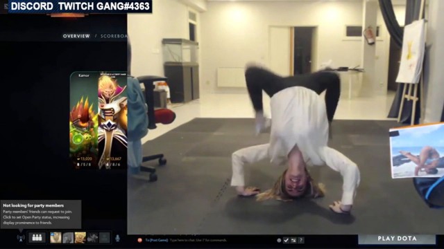 Twitch Streamer Flashing Her boobs on Stream & Accidental Nip Slips/boob flash 70, uploaded by Onomai