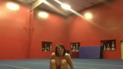 Teen Does Nude Gymnastics