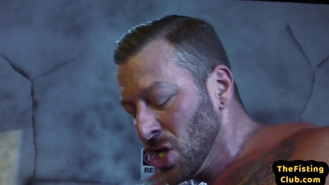 Tattooed stud barebacked by his doctor before fisting