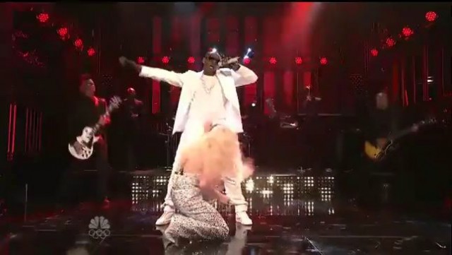 Lady GaGa - Do What U Want (Ft. R Kelly) Live SNL